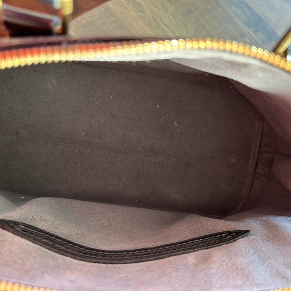 Louis Vuitton Alma Epi Leather Bag - Picture 8 of 12